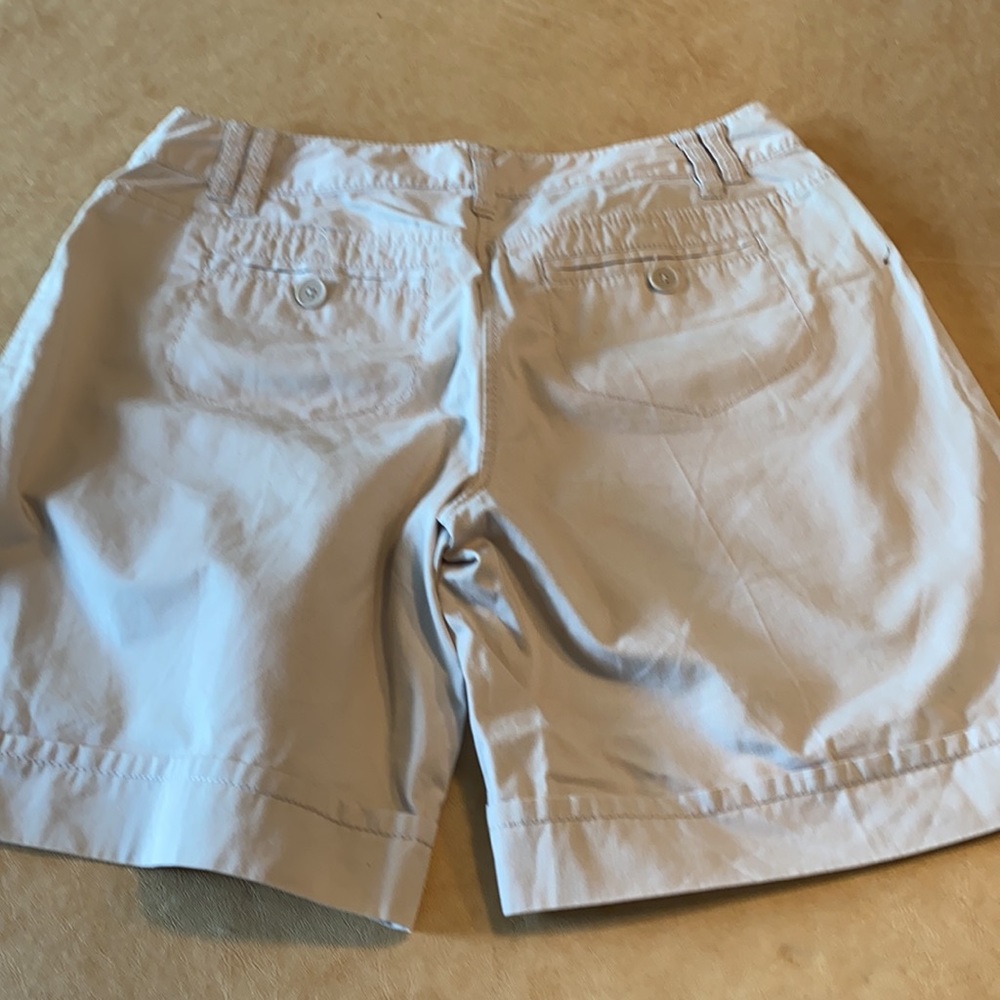 Shorts - Picture 2 of 3
